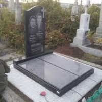 Памятник