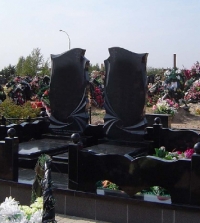 Памятник