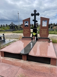 Памятник